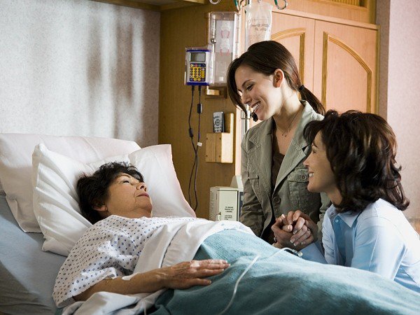 Ngủ mơ thấy người thân là điềm báo gì