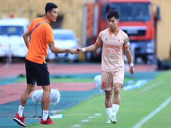Bóng đá VN 14/3